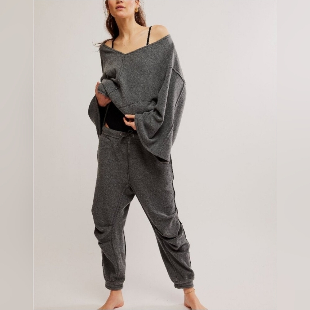 NWT Free People Day Off Fleece Set Peachy Cream - Picture 11 of 11